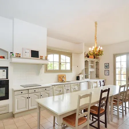 Gorgeous In Beziers With Swimming Pool *