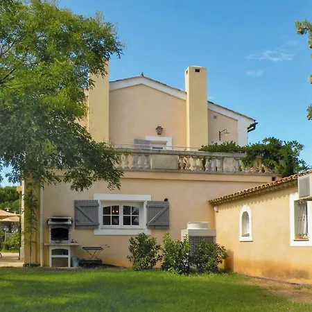 Gorgeous In Beziers With Swimming Pool Holiday home