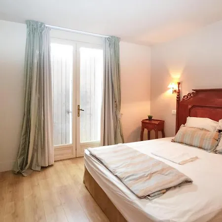 Gorgeous In Beziers With Swimming Pool * Montblanc